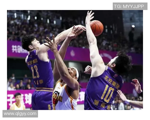 CBA精彩对决回放上海队与北控队的巅峰对抗全程回顾