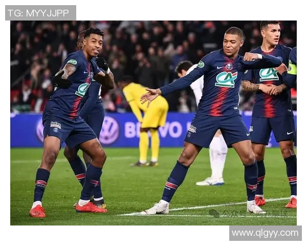 巴黎圣日耳曼与里昂的巅峰对决精彩回顾与赛后分析